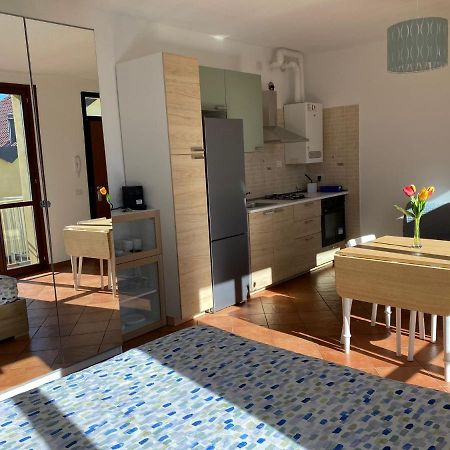Ferienwohnung Il Tulipano Trezzano Rosa Exterior foto