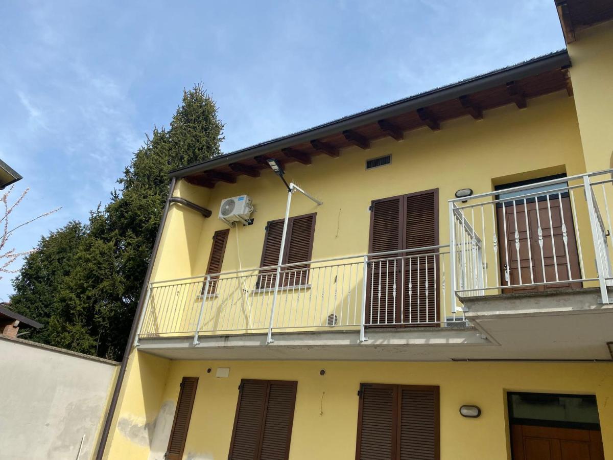 Ferienwohnung Il Tulipano Trezzano Rosa Exterior foto